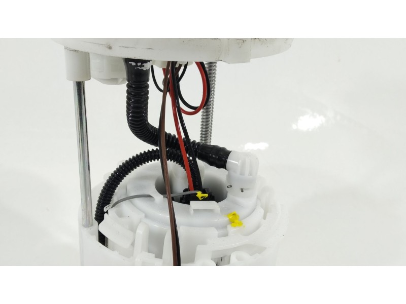 Recambio de bomba combustible para kia picanto iii (ja) 1.0 lpg referencia OEM IAM 31110G6100  