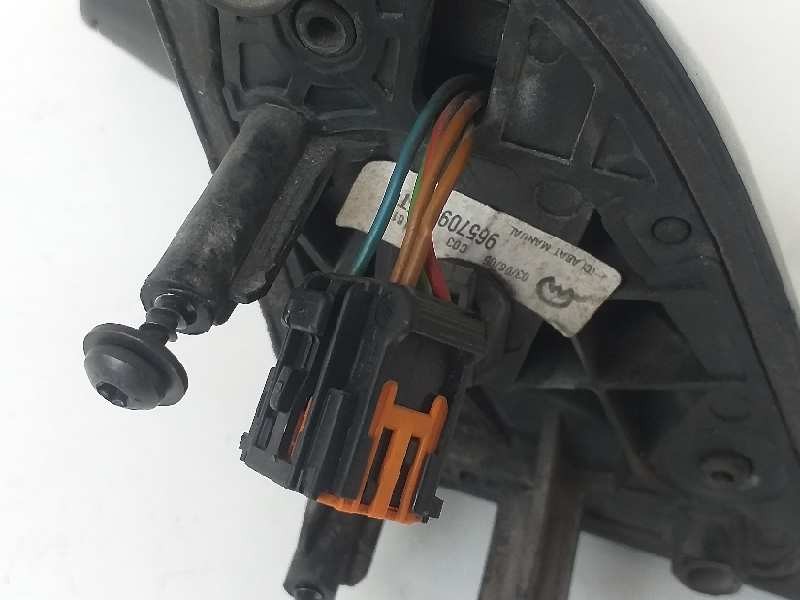 Recambio de retrovisor izquierdo para peugeot 206 berlina xs referencia OEM IAM    Recambio de retrovisor izquierdo para peugeot 206 berlina xs referencia OEM IAM