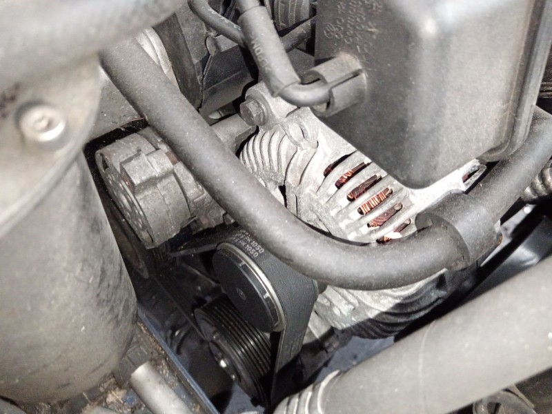 Recambio de alternador para volkswagen passat b6 variant (3c5) 2.0 tdi 16v referencia OEM IAM 021903026L  