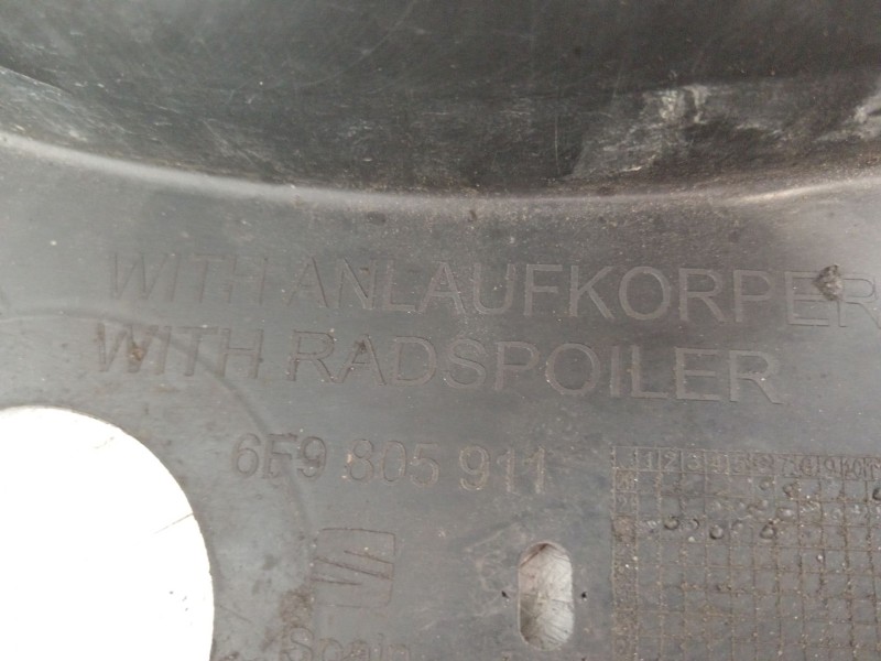 Recambio de paso de rueda delantero izquierdo para seat arona (kj7, kjp) 1.0 tsi referencia OEM IAM 6f9805911  