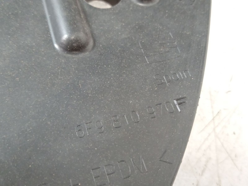 Recambio de paso de rueda trasero derecho para seat arona (kj7, kjp) 1.0 tsi referencia OEM IAM 6f9910970  