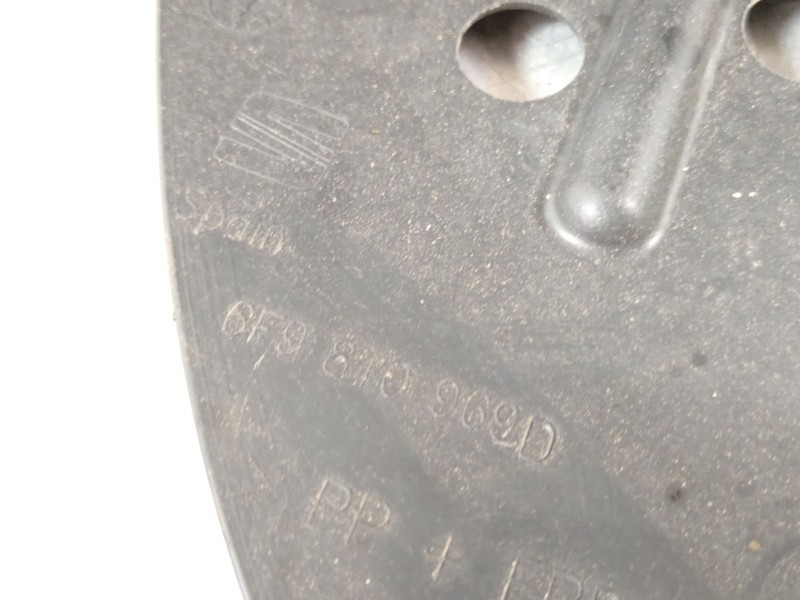 Recambio de paso de rueda trasero izquierdo para seat arona (kj7, kjp) 1.0 tsi referencia OEM IAM 6f9810969  