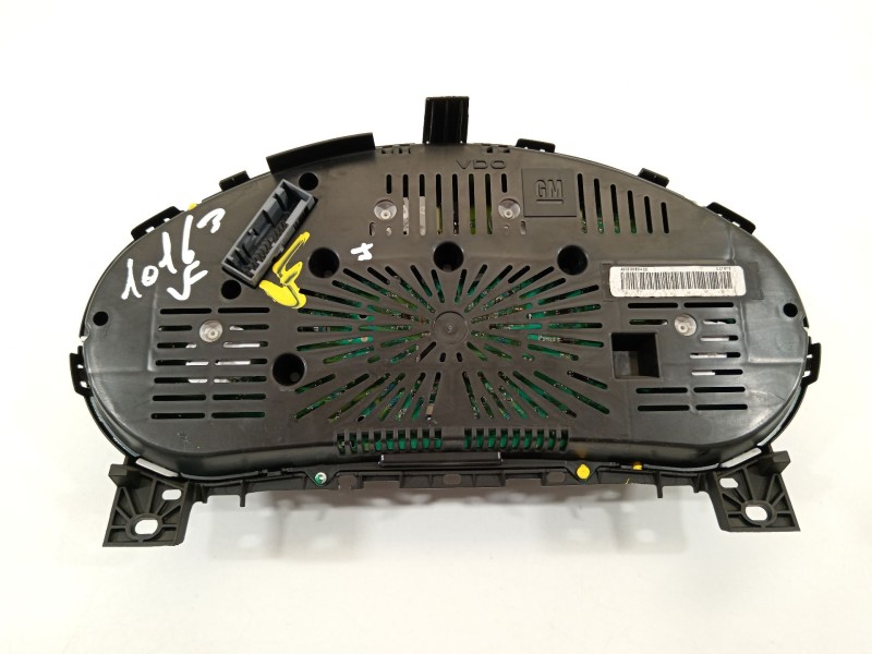 Recambio de cuadro instrumentos para opel insignia sports tourer 2.0 16v cdti referencia OEM IAM 133344  365903926