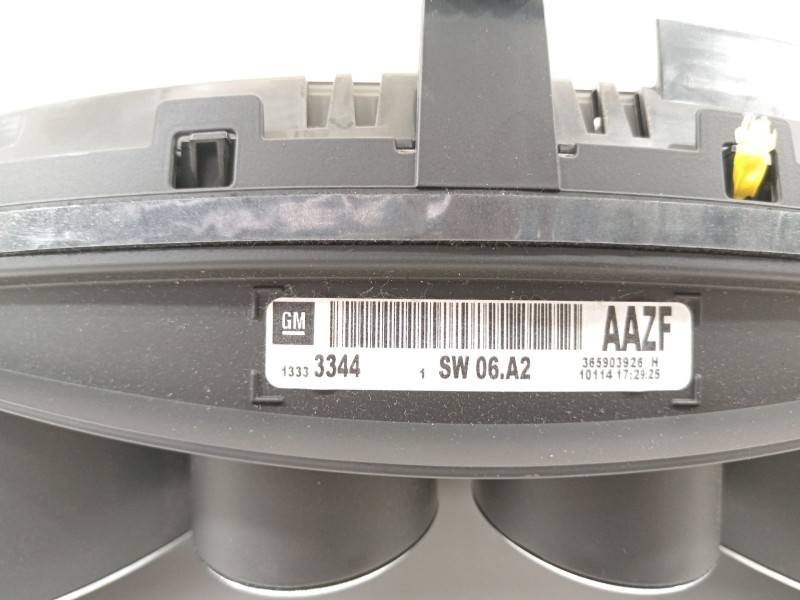 Recambio de cuadro instrumentos para opel insignia sports tourer 2.0 16v cdti referencia OEM IAM 133344  365903926