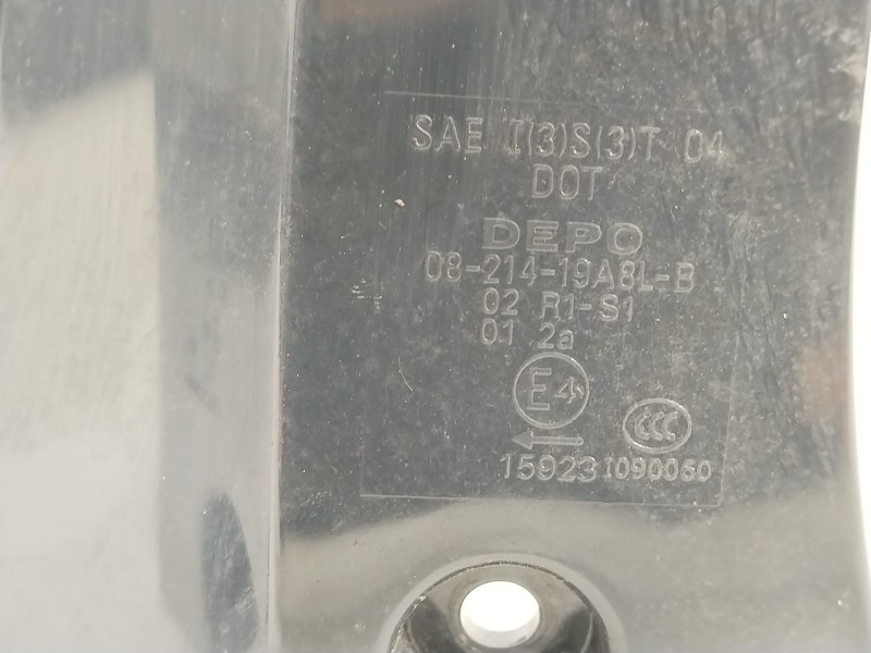 Recambio de piloto trasero izquierdo para mitsubishi outlander (cw0) 2.0 di-d cat referencia OEM IAM 8330A379   Recambio de piloto trasero izquierdo para mitsubishi outlander (cw0) 2.0 di-d cat referencia OEM IAM 8330A379