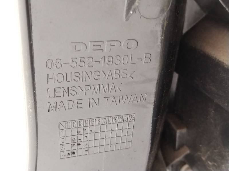 Recambio de piloto trasero izquierdo para mitsubishi outlander (cw0) 2.0 di-d cat referencia OEM IAM 8330A379   Recambio de piloto trasero izquierdo para mitsubishi outlander (cw0) 2.0 di-d cat referencia OEM IAM 8330A379