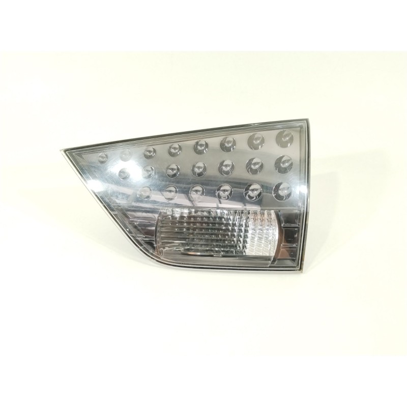 Recambio de piloto trasero derecho en porton para mitsubishi outlander (cw0) 2.0 di-d cat referencia OEM IAM 8331A006  