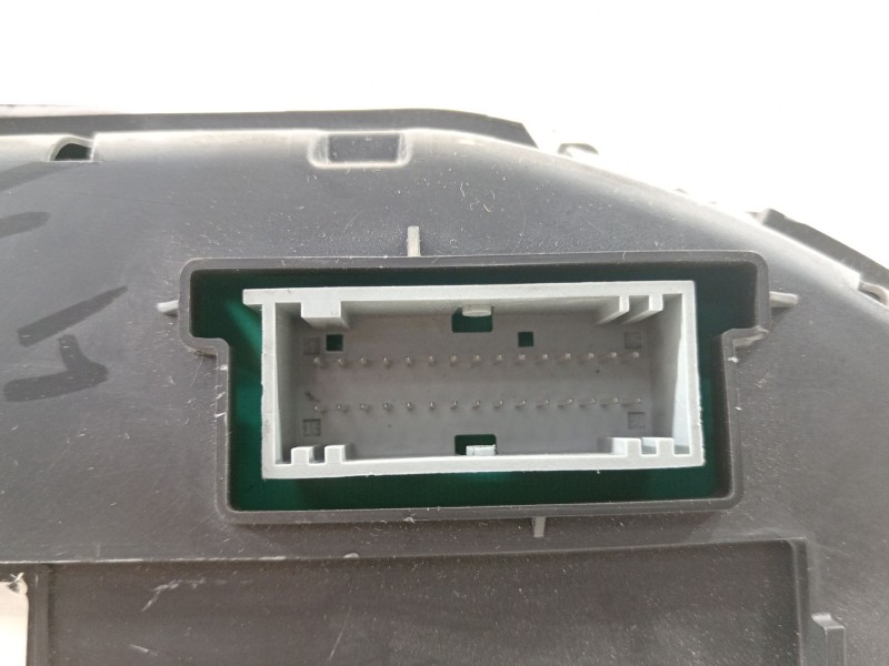 Recambio de cuadro instrumentos para renault megane ii familiar authentique referencia OEM IAM 8200399693D  