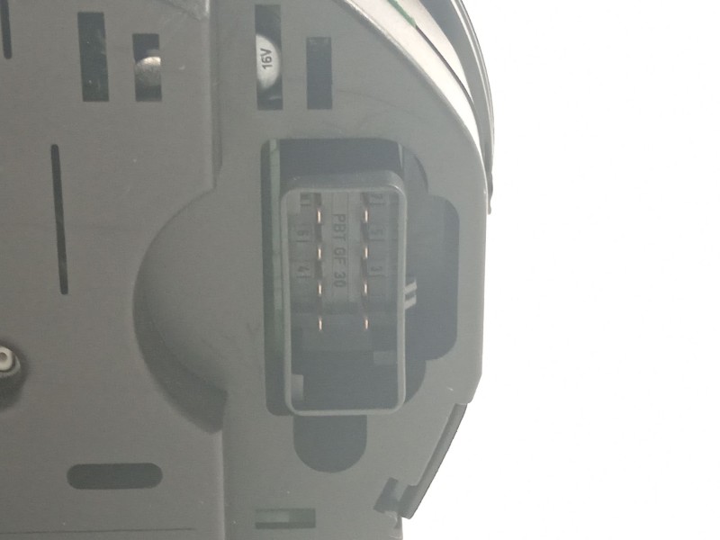 Recambio de cuadro instrumentos para volkswagen polo iv (9n_, 9a_) 1.4 tdi referencia OEM IAM 6Q0920820L  