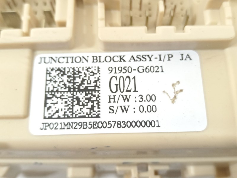 Recambio de caja reles / fusibles para kia picanto iii (ja) 1.0 lpg referencia OEM IAM 91950G6021  
