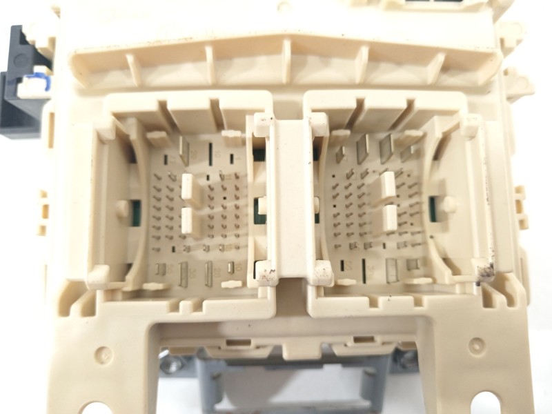 Recambio de caja reles / fusibles para kia picanto iii (ja) 1.0 lpg referencia OEM IAM 91950G6021  