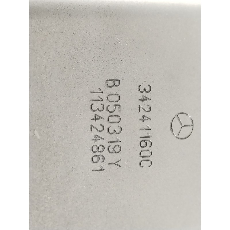 Recambio de enganche cinturon trasero central para mercedes-benz clase b (w247) 247 referencia OEM IAM A2478600569 A2478600669 3