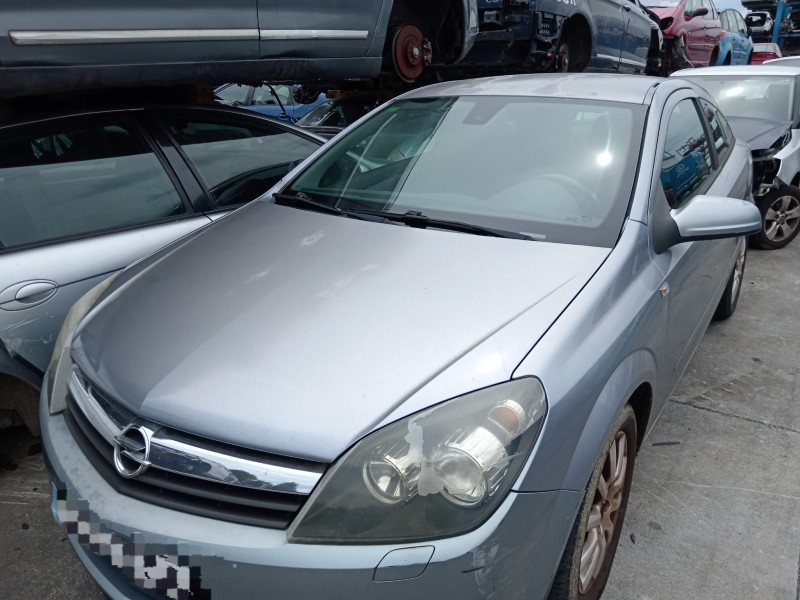 opel astra h gtc (a04) del año 2006