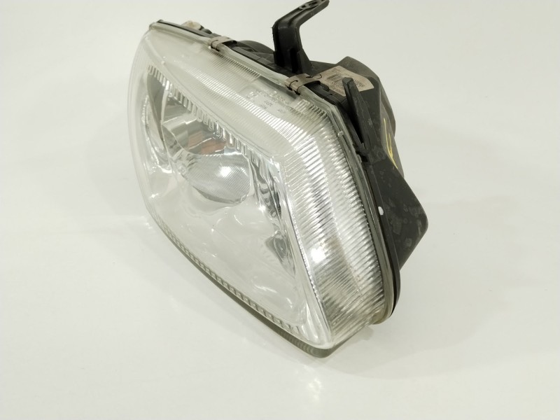 Recambio de faro derecho para nissan almera ii (n16) 2.2 di referencia OEM IAM 89003330  26010BN