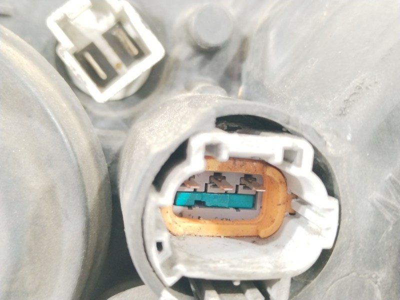 Recambio de faro derecho para nissan almera ii (n16) 2.2 di referencia OEM IAM 89003330  26010BN
