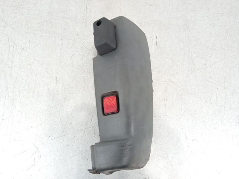 Recambio de puntera paragolpes trasera derecha para peugeot boxer furgoneta 2.2 hdi 130 referencia OEM IAM 1305761070  