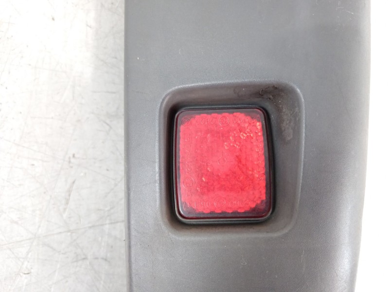 Recambio de puntera paragolpes trasera derecha para peugeot boxer furgoneta 2.2 hdi 130 referencia OEM IAM 1305761070  