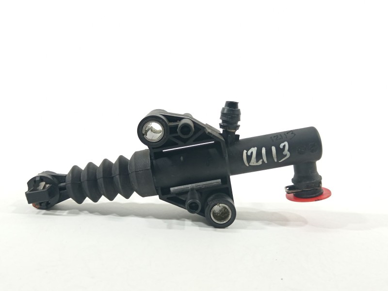 Recambio de bombin embrague para opel vivaro b kasten/combi combi l1 2.7t referencia OEM IAM 93868391  