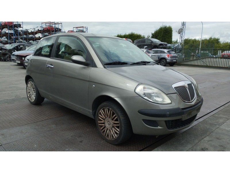lancia ypsilon (843_) del año 2006