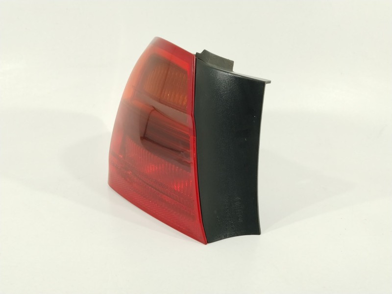 Recambio de piloto trasero izquierdo para bmw serie 3 berlina (e90) 320d referencia OEM IAM 6937457  63216937457