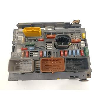 CAJA RELES / FUSIBLES 9664706280 