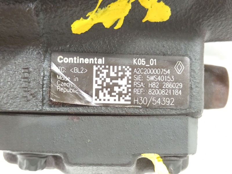 Recambio de bomba inyeccion para renault scenic ii 1.5 dci diesel referencia OEM IAM 8200821184  