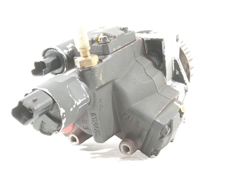 Recambio de bomba inyeccion para renault scenic ii 1.5 dci diesel referencia OEM IAM 8200821184  