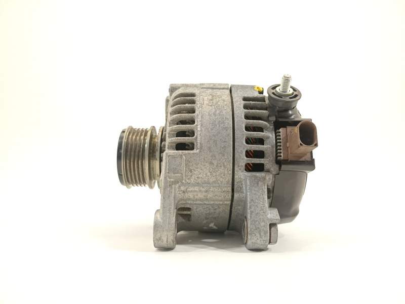 ALTERNADOR 373002A700 