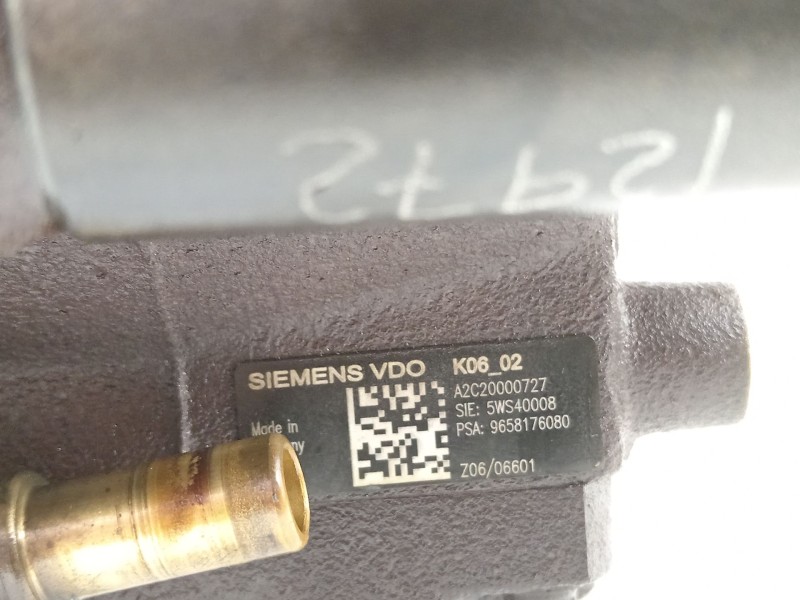 Recambio de bomba inyeccion para ford fiesta (cbk) ambiente referencia OEM IAM 9658176080  