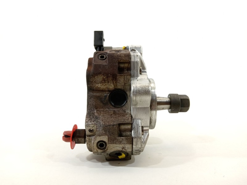 Recambio de bomba inyeccion para bmw serie 3 berlina (e46) 320d referencia OEM IAM 7788670X1  0445010045