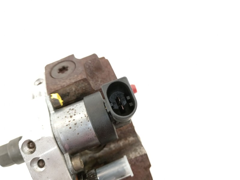 Recambio de bomba inyeccion para bmw serie 3 berlina (e46) 320d referencia OEM IAM 7788670X1  0445010045