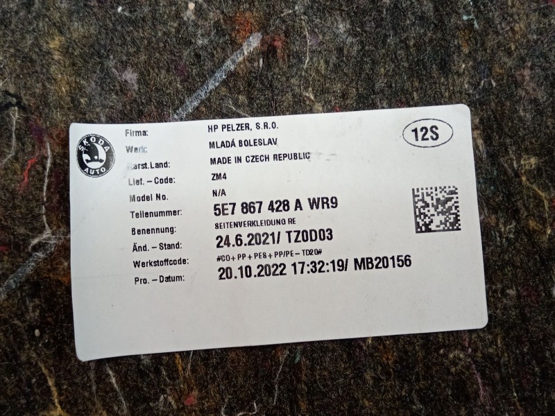 Recambio de moqueta interior para skoda octavia combi (5e5) ambition referencia OEM IAM 5E7867428 5E7867427 