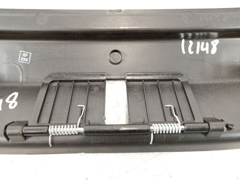 Recambio de moldura para alfa romeo stelvio (630) quadrifoglio 4wd referencia OEM IAM 156126138  