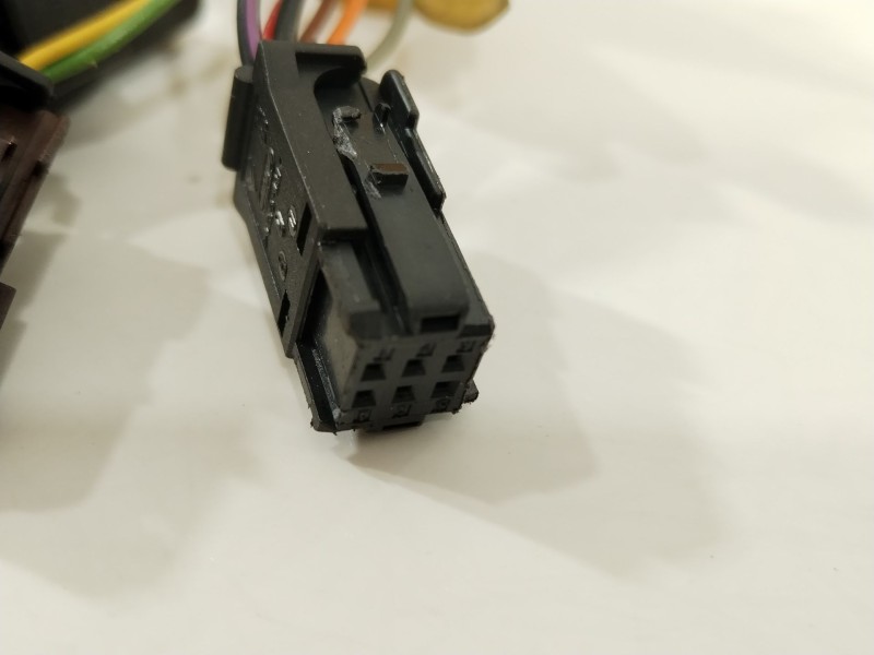 Recambio de retrovisor derecho para peugeot 308 sw sport referencia OEM IAM 8153NC  