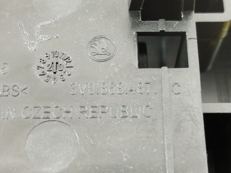 Recambio de luz interior para seat arona (kj7, kjp) 1.0 tsi referencia OEM IAM 3V0868487C  