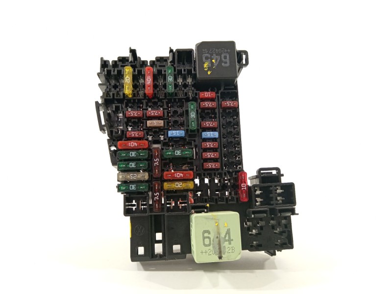 Recambio de caja reles / fusibles para seat arona (kj7, kjp) 1.0 tsi referencia OEM IAM 2Q0937615A  