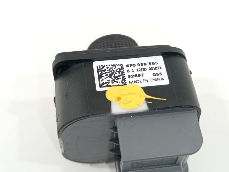 Recambio de mando retrovisor para seat arona (kj7, kjp) 1.0 tsi referencia OEM IAM 6F0959565  