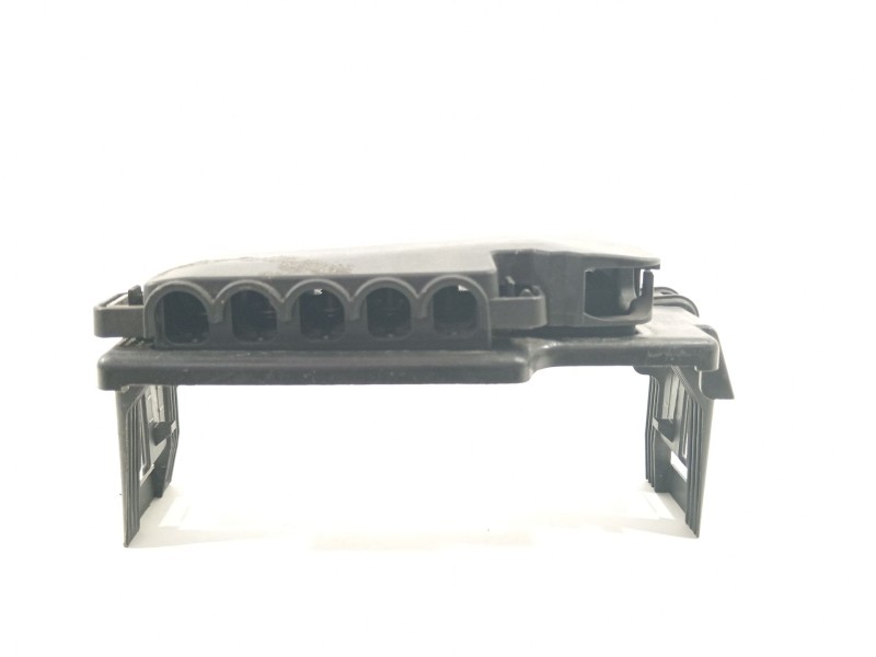 Recambio de caja reles / fusibles para seat arona (kj7, kjp) 1.0 tsi referencia OEM IAM 2Q0937548D  