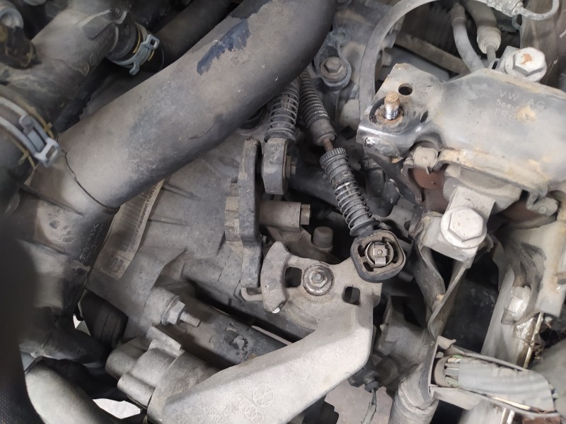 Recambio de caja cambios para volkswagen polo (6r1) advance referencia OEM IAM KFK  