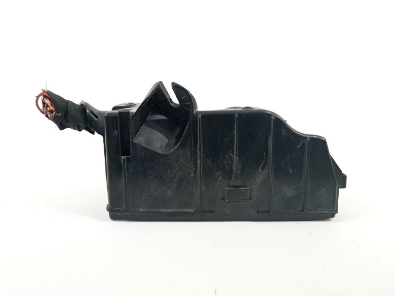 Recambio de caja reles / fusibles para seat arona (kj7, kjp) 1.0 tsi referencia OEM IAM 2Q0941828E  