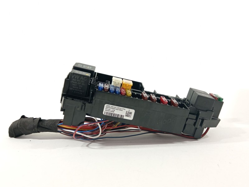 Recambio de caja reles / fusibles para seat arona (kj7, kjp) 1.0 tsi referencia OEM IAM 2Q0941828E  