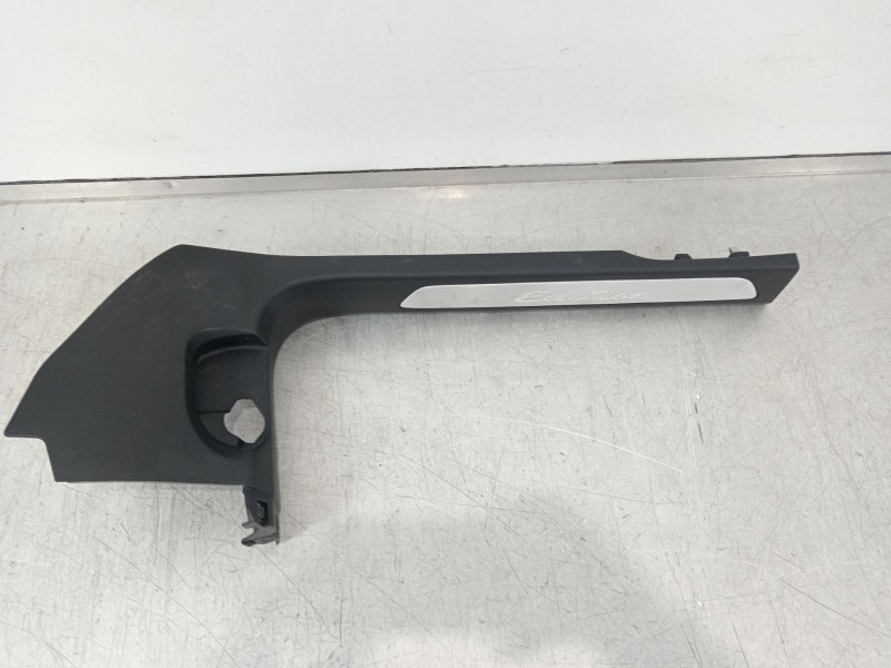 Recambio de moldura para porsche panamera diesel referencia OEM IAM 970555517  