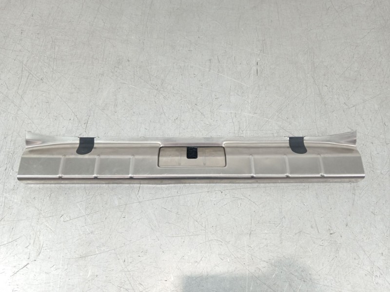 Recambio de moldura para porsche panamera diesel referencia OEM IAM 97055125301  