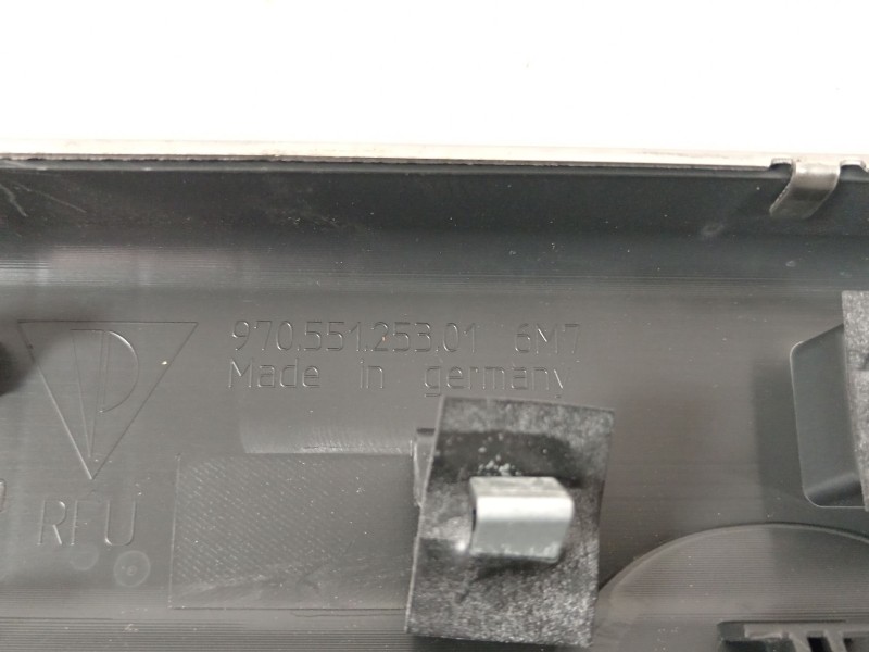 Recambio de moldura para porsche panamera diesel referencia OEM IAM 97055125301  