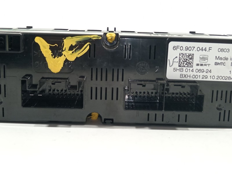 Recambio de mando climatizador para seat arona (kj7, kjp) 1.0 tsi referencia OEM IAM 6F0907044F  