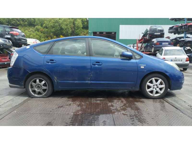 toyota prius liftback (_w2_) del año 2008