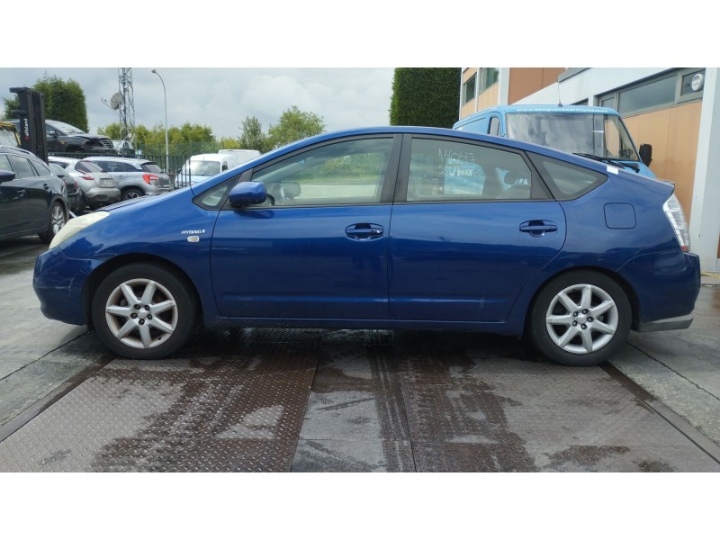 toyota prius liftback (_w2_) del año 2008