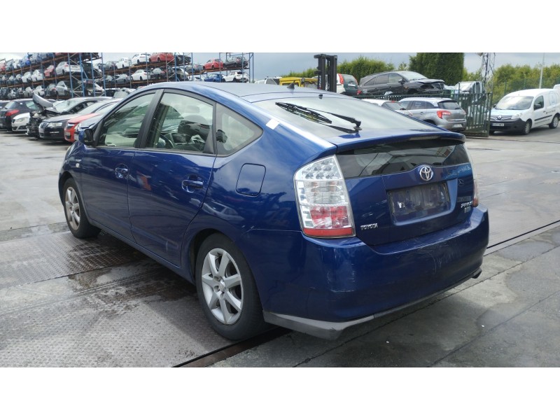 toyota prius liftback (_w2_) del año 2008