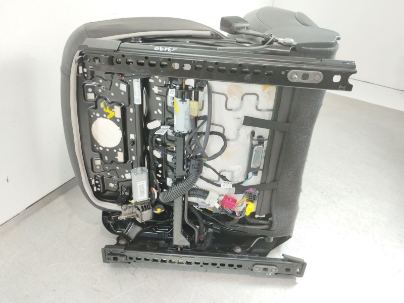 Recambio de asiento delantero derecho para audi q7 (4mb, 4mg, 4mq) 3.0 tdi quattro referencia OEM IAM 4M0881106  