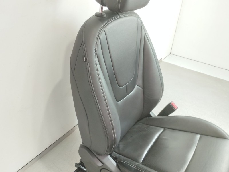 Recambio de asiento delantero derecho para opel ampera (r12) ev 150 referencia OEM IAM 13503556  